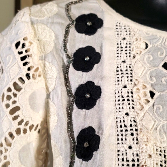 Anthropologie Off-White cotton top with beading, sequins and embroidery petite - Picture 3 of 6